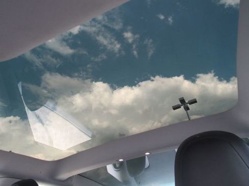 Used 2021 Tesla Model 3 Standard Range Plus image 6