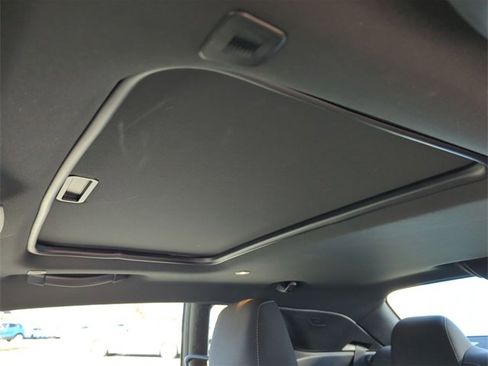 Used 2019 Dodge Challenger SXT w/ Cold Weather Group image 19