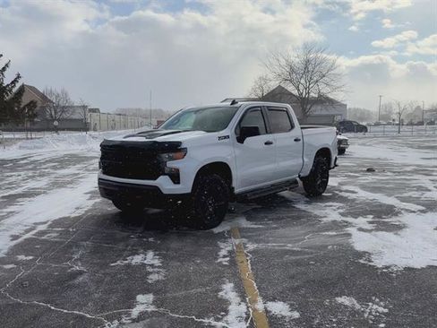 Used 2023 Chevrolet Silverado 1500 Custom Trail Boss w/ LPO, Dark Essentials Package image 26