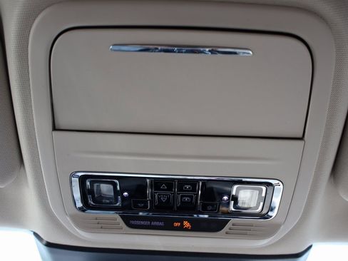 Used 2022 Lincoln Corsair Reserve w/ Equipment Group 201A image 17