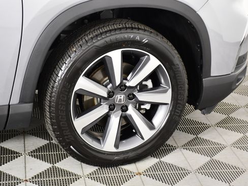 Certified 2025 Honda Pilot Elite image 56