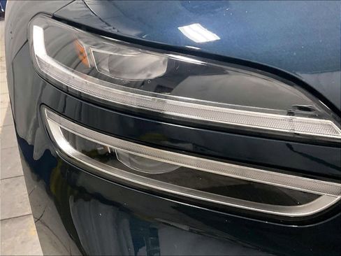 Used 2023 Genesis G70 2.0T w/ Sport Prestige Package image 33