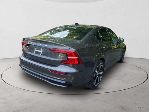 Certified 2025 Volvo S60 B5 Core AWD/4WD image 5