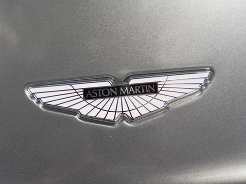 Used 2017 Aston Martin Vanquish Coupe image 14