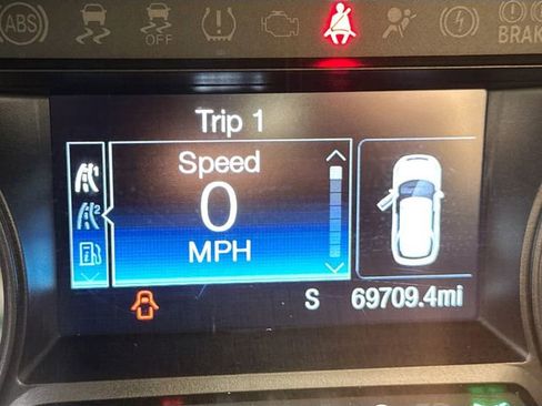 Used 2018 Ford Explorer XLT image 13