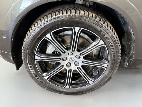 Used 2018 Volvo XC60 T6 Inscription w/ Convenience Package image 38