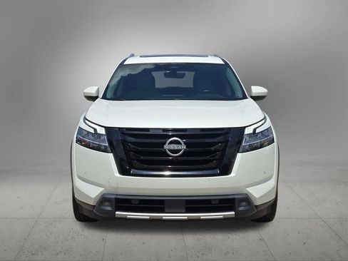 Used 2023 Nissan Pathfinder SL w/ SL Premium Package FWD image 9