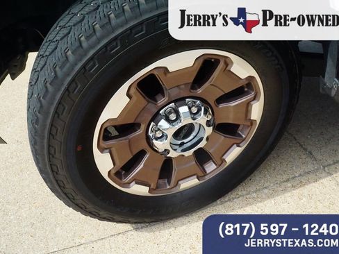 Used 2024 Ford F250 King Ranch w/ FX4 Off-Road Package AWD/4WD image 9