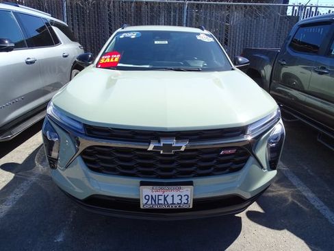 Used 2024 Chevrolet Trax RS w/ Driver Confidence Package FWD image 6