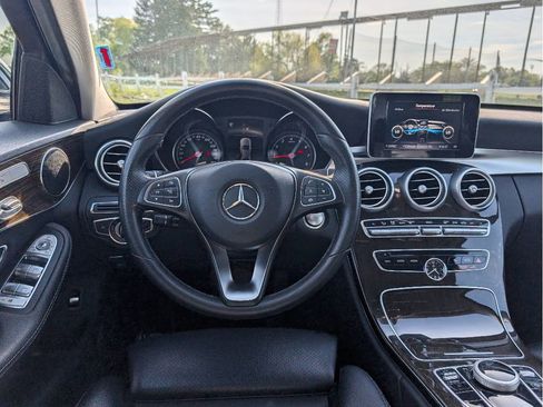 Used 2018 Mercedes-Benz C 300 4MATIC Sedan image 30