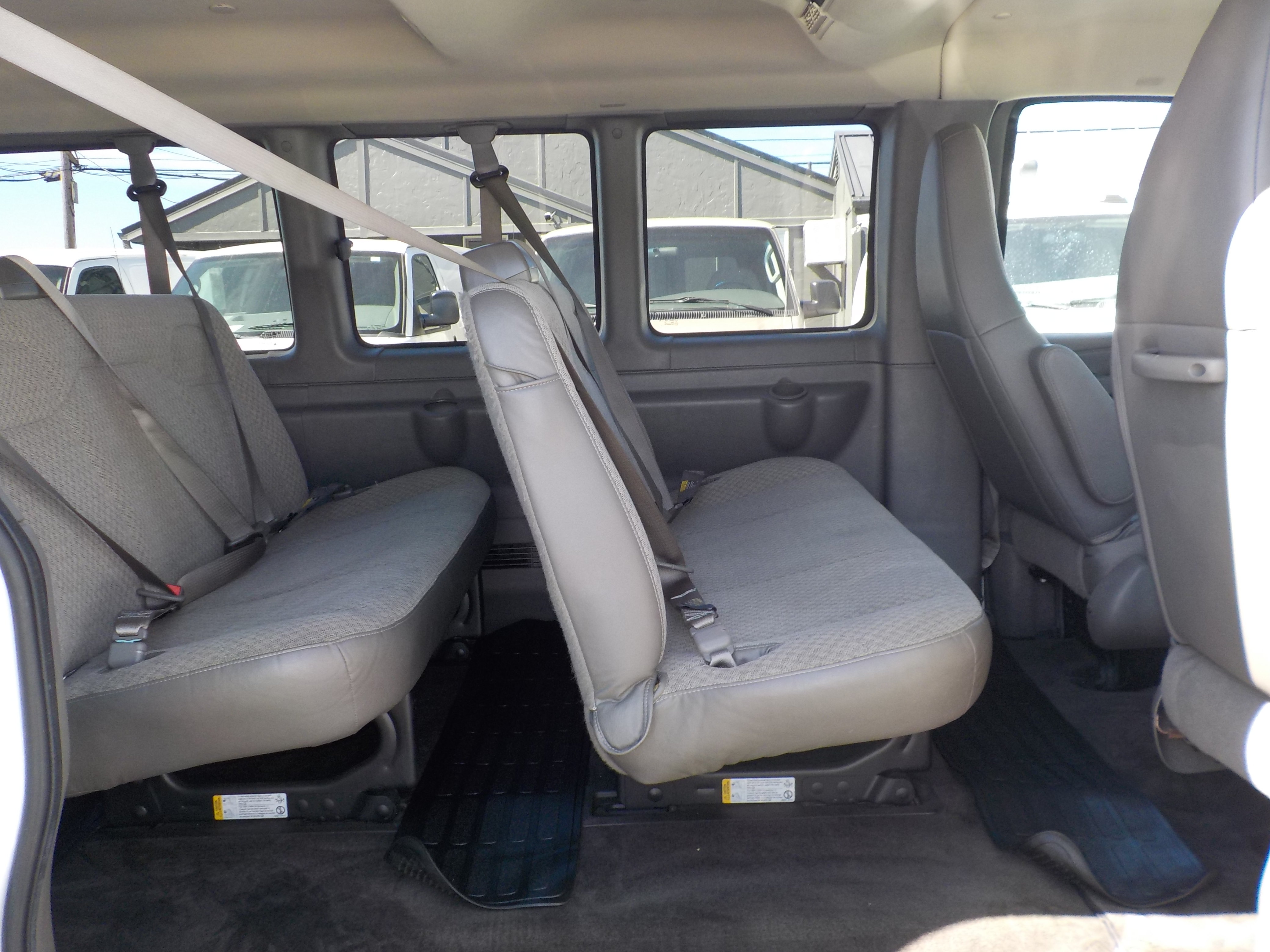 Used 2017 Chevrolet Express 3500 LT w/ LT Preferred Equipment Group RWD image 26