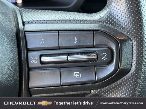 Used 2023 Chevrolet Colorado W/T image 15