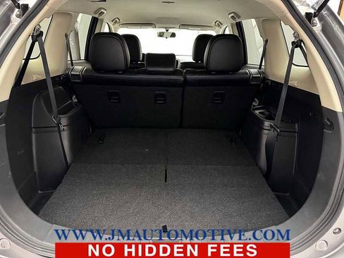 Used 2015 Mitsubishi Outlander SE AWD/4WD image 18