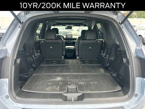 Used 2024 Honda Pilot TrailSport image 5