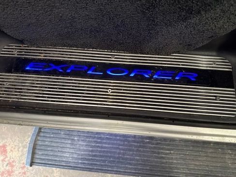 Used 2022 Chevrolet Express 2500 Extended w/ Enhanced Convenience Package RWD image 23