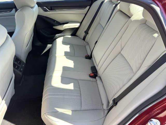 Used 2021 Honda Accord Touring image 34