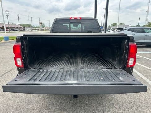 Used 2018 Chevrolet Silverado 1500 LTZ AWD/4WD image 16