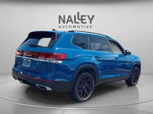 Used 2025 Volkswagen Atlas SE image 6