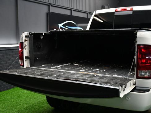 Used 2018 RAM 3500 Big Horn w/ Sport Appearance Group AWD/4WD image 37