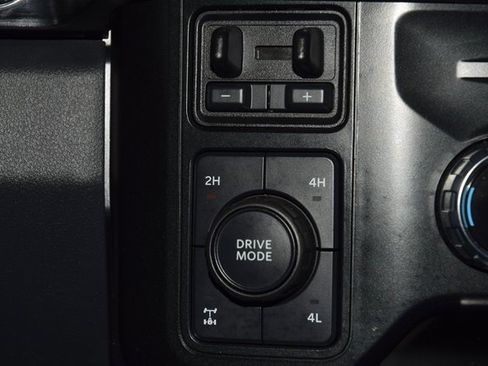 Used 2024 Ford F350 Lariat w/ Sport Appearance Package image 35