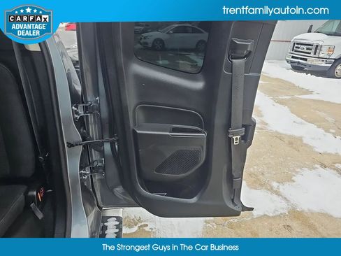 Used 2022 Chevrolet Colorado LT w/ Safety Package image 30