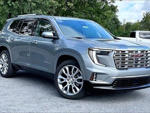 Used 2025 GMC Acadia Denali w/ Super Cruise Package AWD/4WD image 2