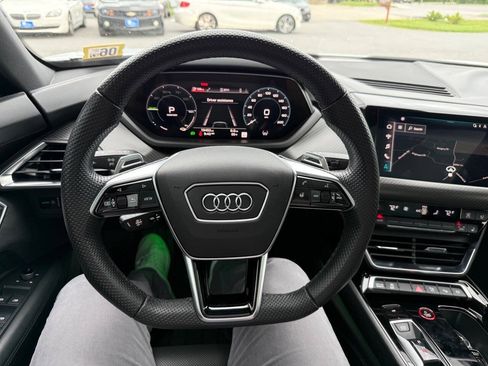 Used 2022 Audi e-tron GT Prestige w/ Prestige Package AWD/4WD image 20