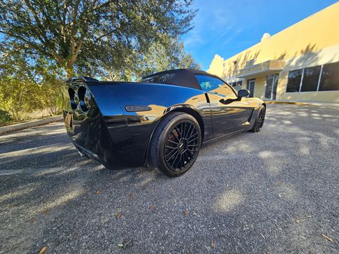 Used 2013 Chevrolet Corvette Convertible w/ 2LT Preferred Equipment Group RWD image 18