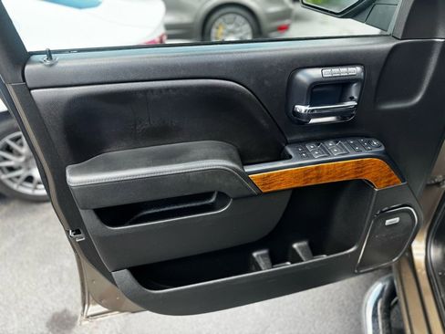 Used 2014 Chevrolet Silverado 1500 LTZ AWD/4WD image 12