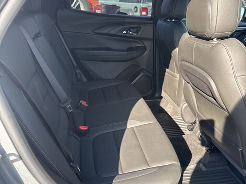 Used 2024 Chevrolet TrailBlazer ACTIV w/ Convenience Package image 24