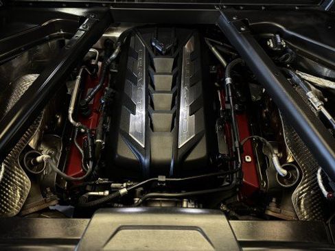 Used 2024 Chevrolet Corvette Stingray Premium Cpe w/ Z51 Performance Package RWD image 31