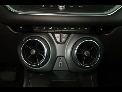 Used 2024 Chevrolet Blazer LT image 27