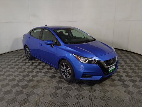 Used 2021 Nissan Versa SV FWD image 13