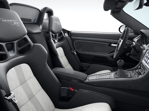 Certified 2024 Porsche 718 Boxster Spyder RS RWD image 11