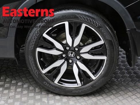 Used 2021 Honda Pilot Touring image 8