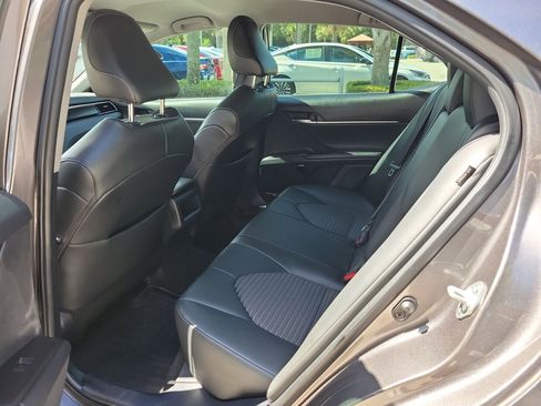 Used 2023 Toyota Camry SE FWD image 10