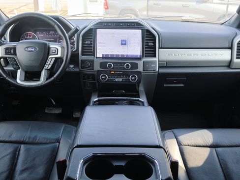 Certified 2022 Ford F250 Lariat w/ Tremor Off-Road Package image 27