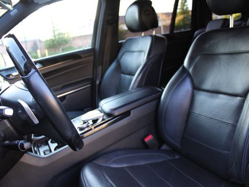 Used 2019 Mercedes-Benz GLS 550 4MATIC SUV image 14