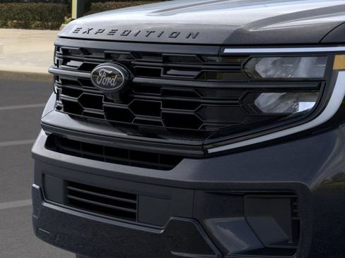 New 2026 Ford Expedition Platinum w/ Stealth Appearance Package AWD/4WD image 17