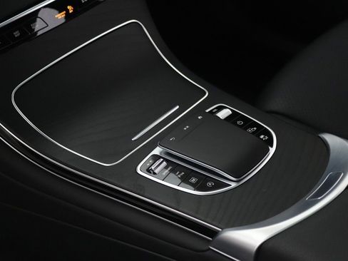 Certified 2022 Mercedes-Benz GLC 300 image 18