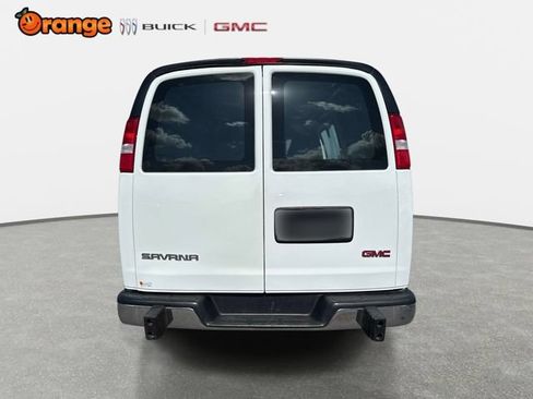Used 2024 GMC Savana 2500 w/ Driver Convenience Package RWD image 4