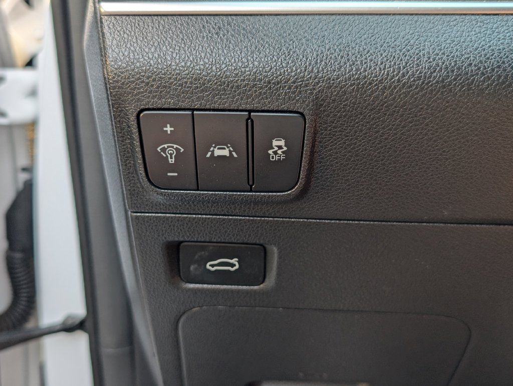 Used 2024 Kia K5 GT-Line w/ GT-Line Premium Package AWD/4WD image 12