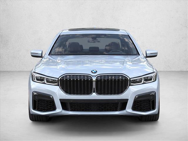 Used 2020 BMW 740i w/ M Sport Package RWD image 2