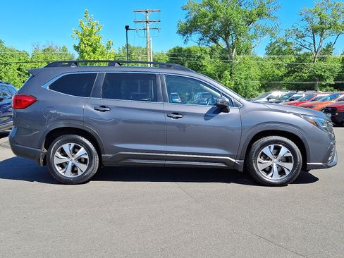 Certified 2023 Subaru Ascent Premium w/ Convenience Package AWD/4WD image 7