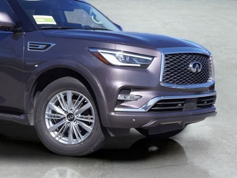 Used 2024 INFINITI QX80 Luxe image 2