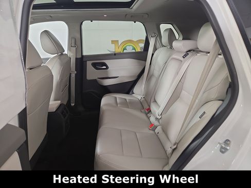 Used 2023 Nissan Rogue SL w/ SL Premium Package image 12