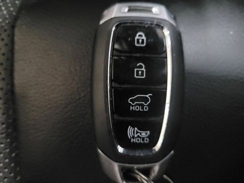 Used 2020 Hyundai Santa Fe Limited image 32