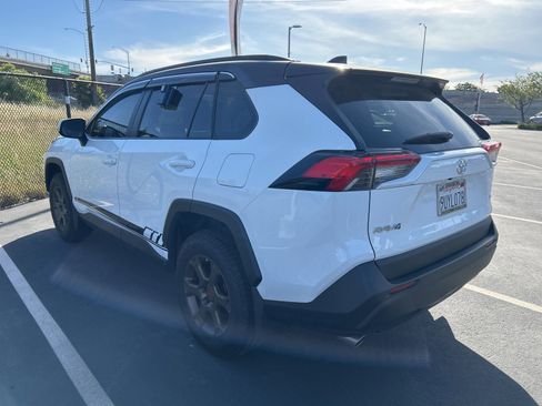 Used 2025 Toyota RAV4 LE image 2