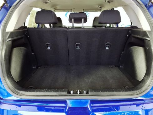 Used 2021 Hyundai Venue SE FWD image 10