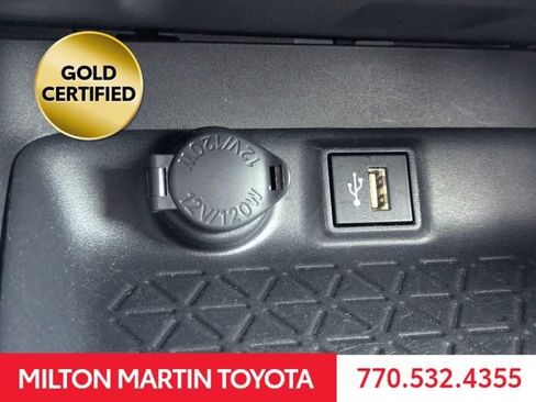 Certified 2025 Toyota RAV4 XLE FWD image 21
